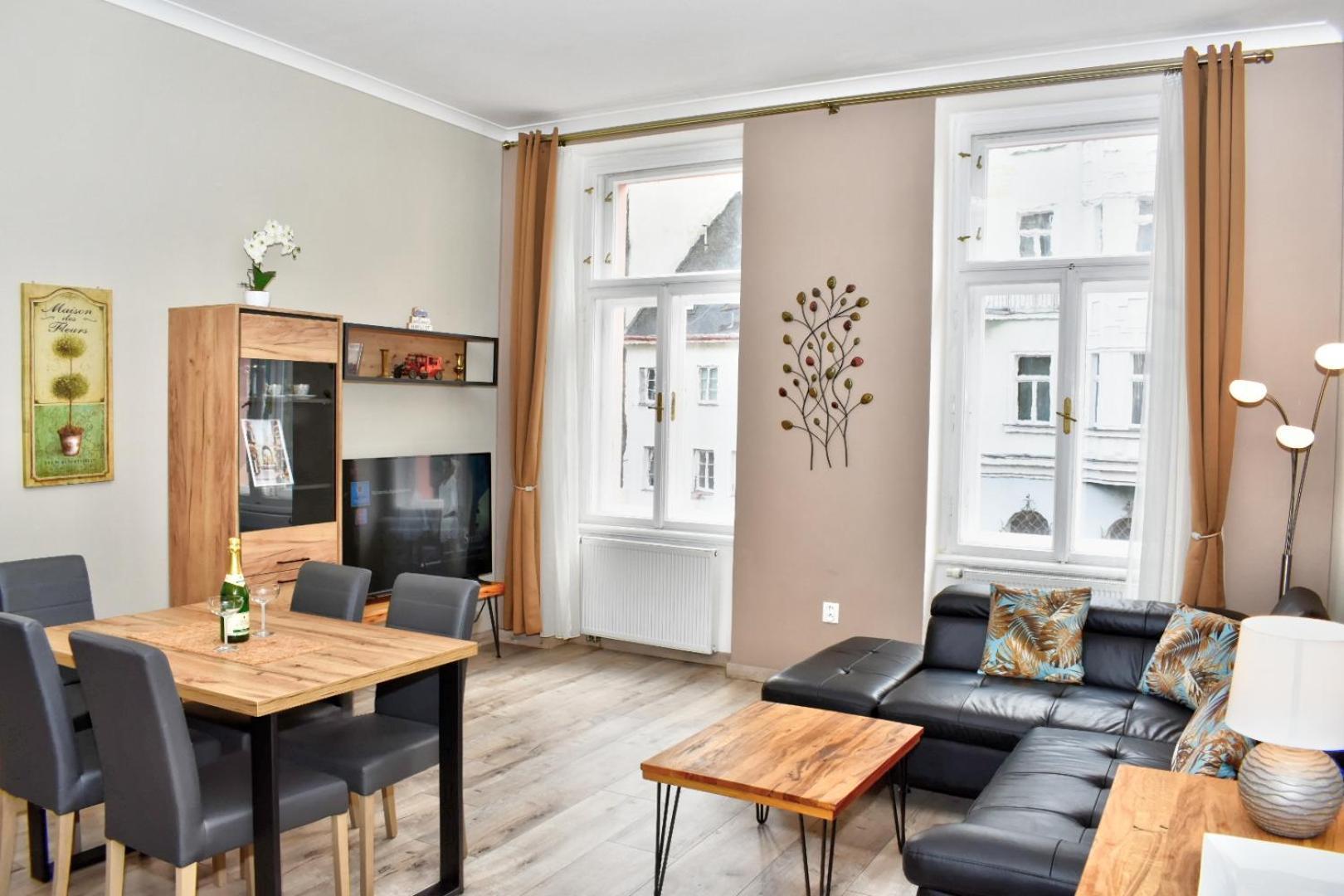 Karlsbad Family Apartment ภายนอก รูปภาพ