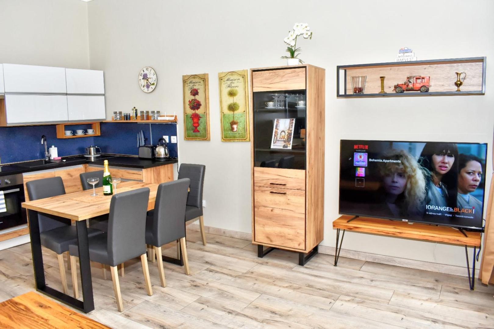 Karlsbad Family Apartment ภายนอก รูปภาพ